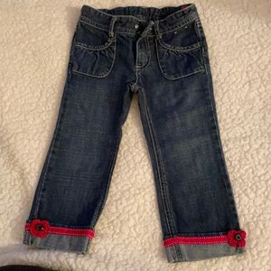 Gymboree girls size 2T denim Capri pants.